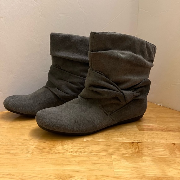 Rampage Benji Cute Suede-look Slouchy Boots; Gray; Size 8; Tie detail - Picture 4 of 7
